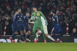 爱游戏大厅-曼联曼城对簿下场，胜者晋级之门的简单介绍