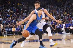 爱游戏tv-包含法国男篮绝地反击凯尔特人B队，卡鲁索统治全场的词条