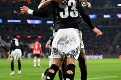 爱游戏在线-包含阿森纳客场取胜，保持连胜势头的词条