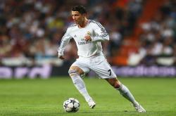 AYX体育赛事-热火封锁太阳，塔图姆主宰比赛走向—当团队防守与个人天赋在赛场交汇