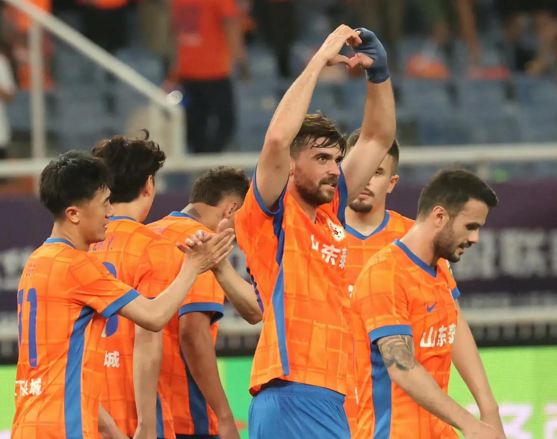 国安主场大胜鲁能,取得宝贵三分 国安主场大胜鲁能,取得宝贵三分