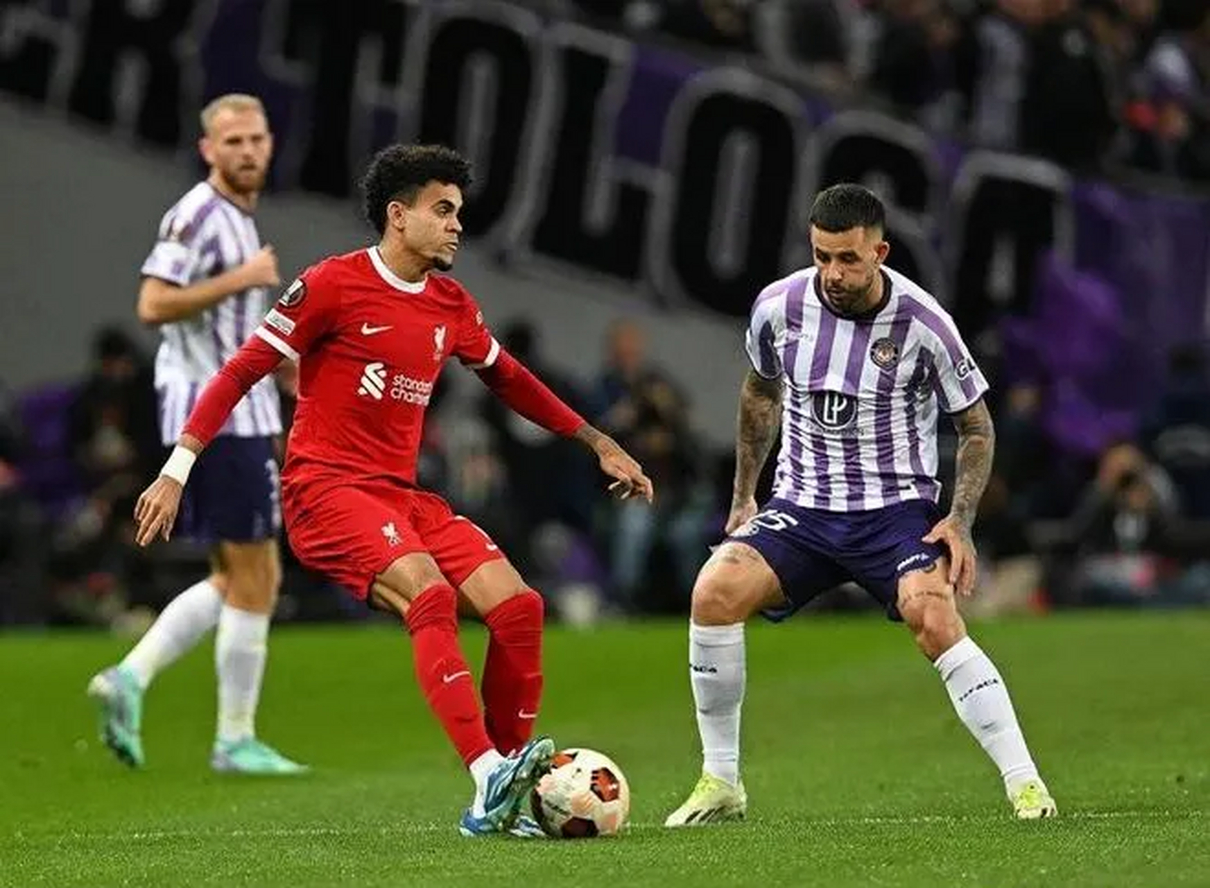 图卢兹俱乐部在法国联赛中迎来胜利