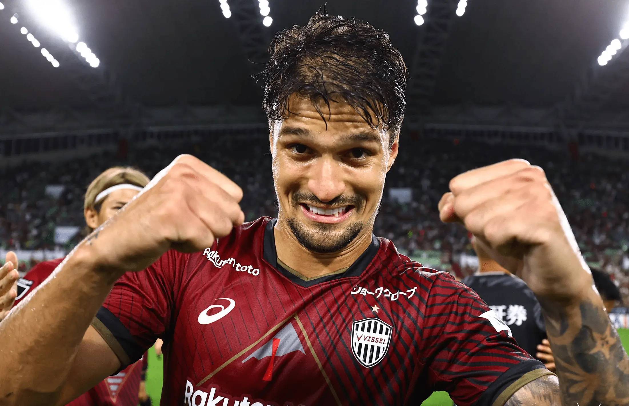 马赛主场完胜,力压对手保持不败 马赛主场完胜,力压对手保持不败