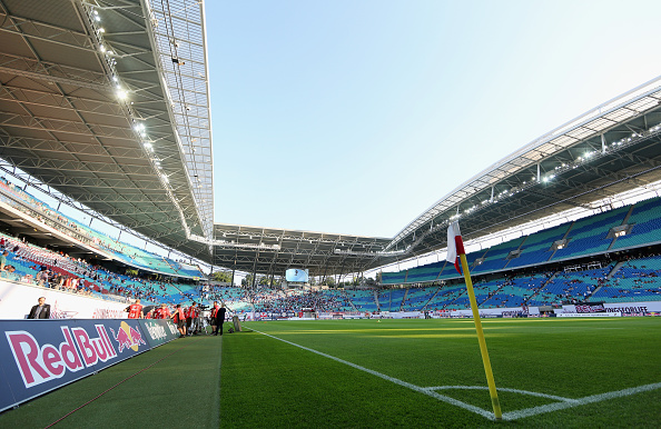 包含霍芬海姆追随德累斯顿脚步，终有所成的词条