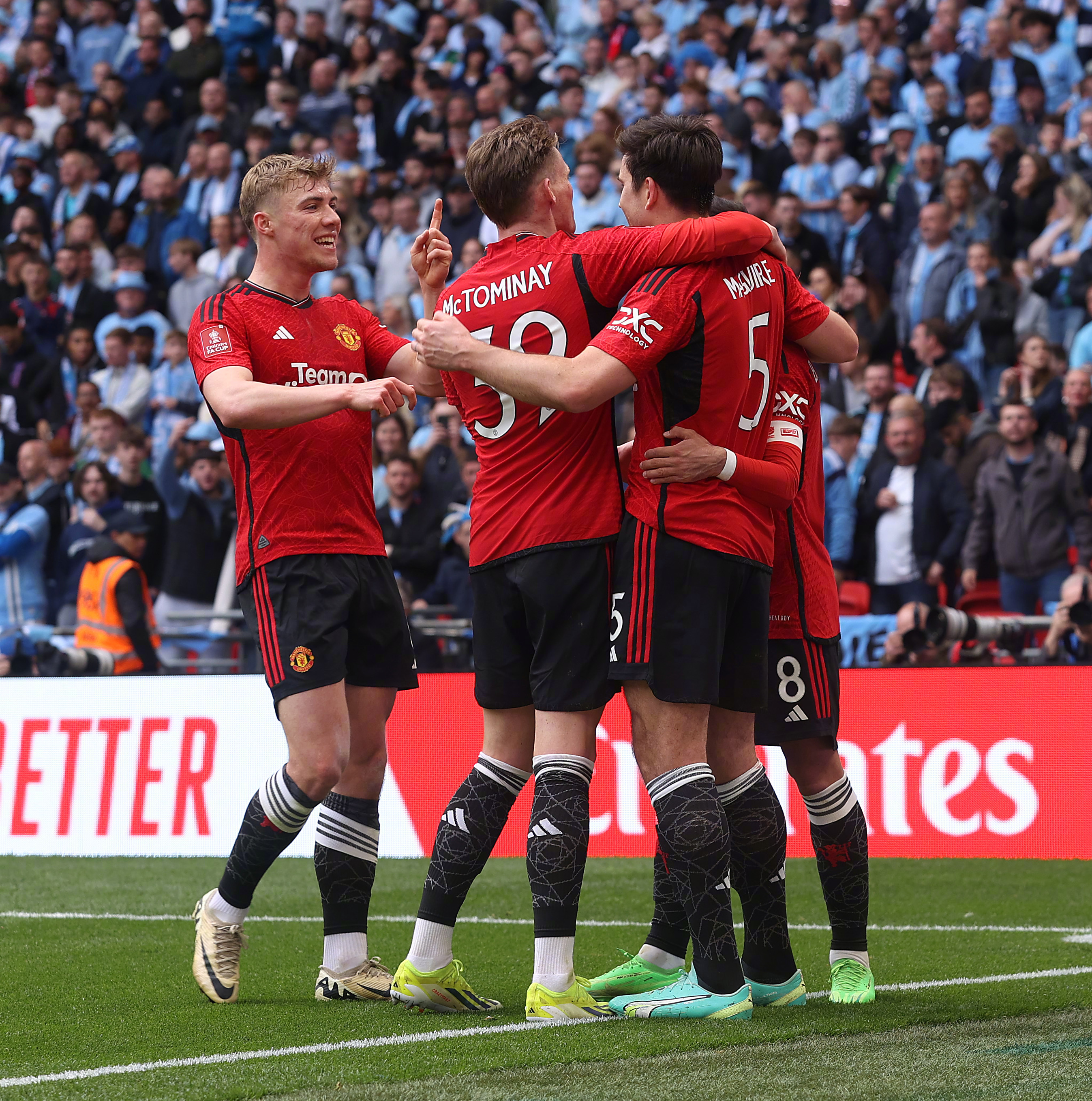 英格兰获得惊险胜利,晋级欧洲杯半决赛 英格兰获得惊险胜利,晋级欧洲杯半决赛