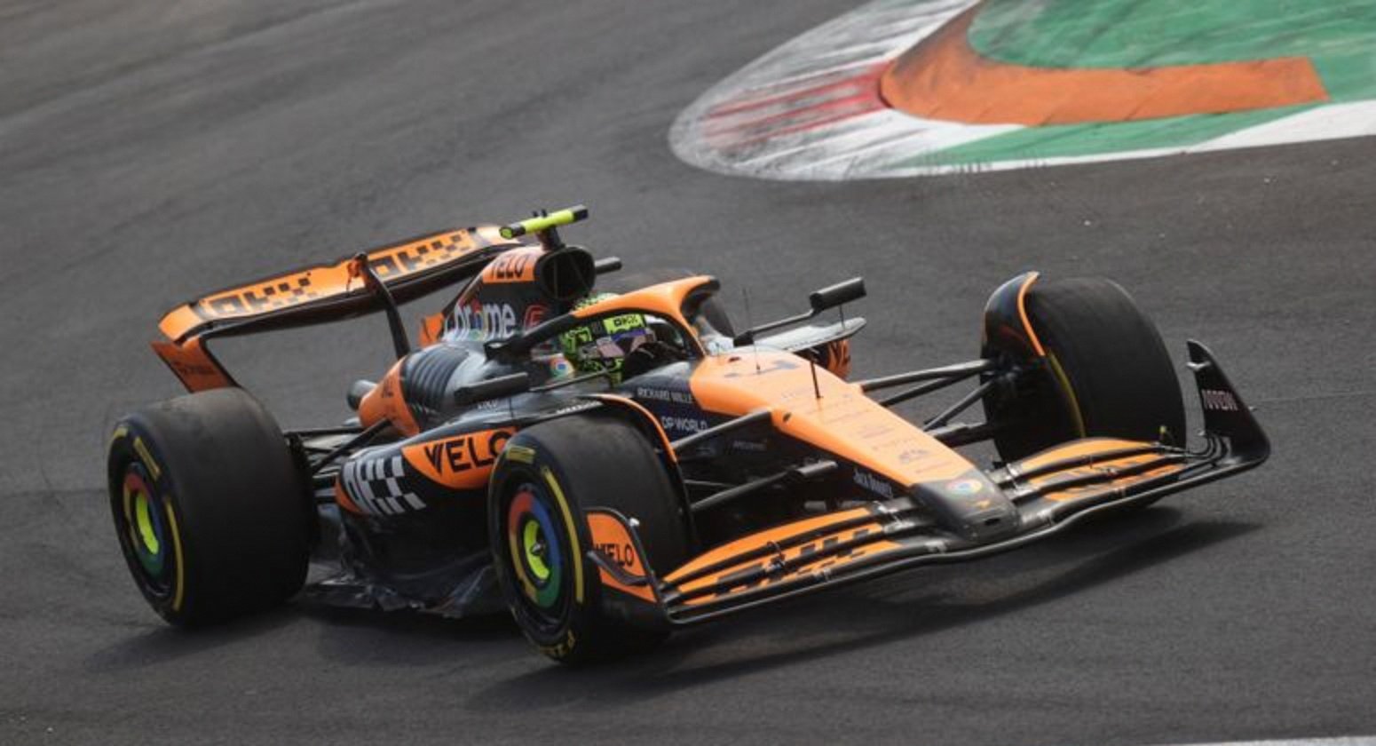 红牛车队轻取阿斯顿马丁,勒克莱尔高光表现的简单介绍 红牛车队轻取阿斯顿马丁,勒克莱尔高光表现的简单介绍