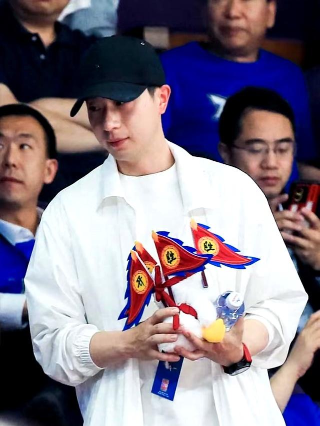 包含奥地利队轻取中国队,马龙惊艳四座的词条 包含奥地利队轻取中国队,马龙惊艳四座的词条