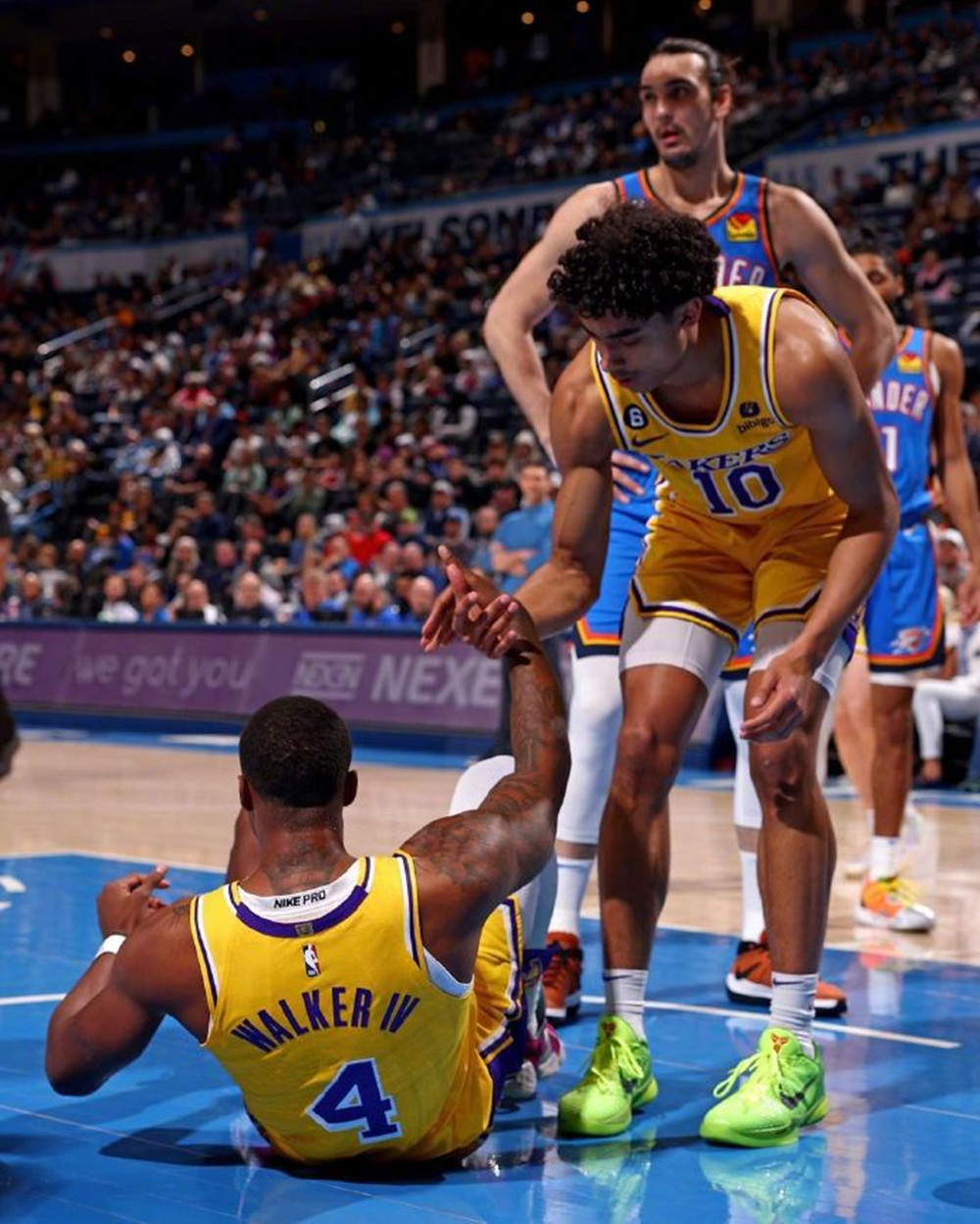 湖人碾压猛龙,保罗状态火热的简单介绍 湖人碾压猛龙,保罗状态火热的简单介绍