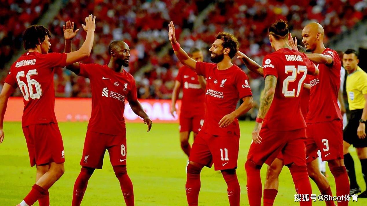 包含利物浦轻取莱比锡红牛，德容完成帽子戏法的词条