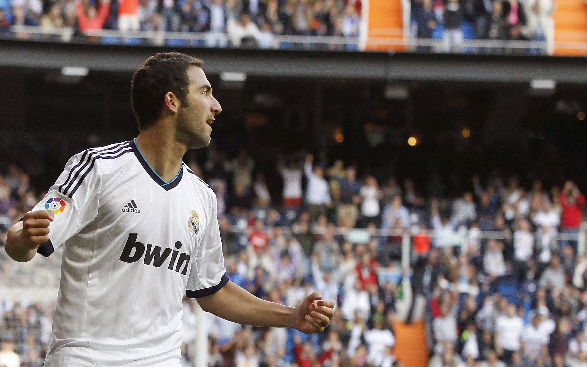 浓眉化身禁区终结者,火箭防线在猛龙之战中彻底崩解