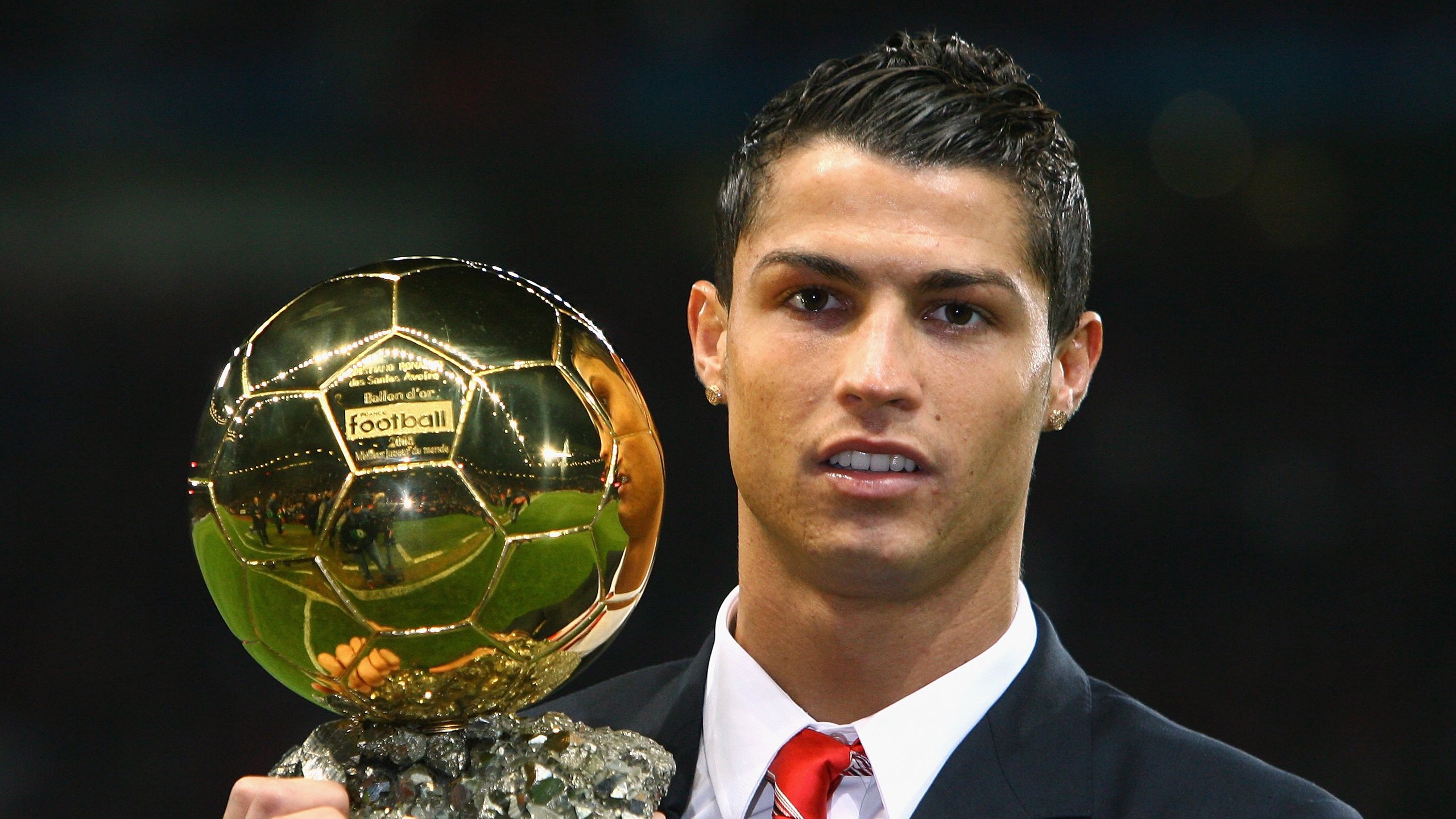 疆场驰骋，赛道狂飙，范弗利特的双线统治日